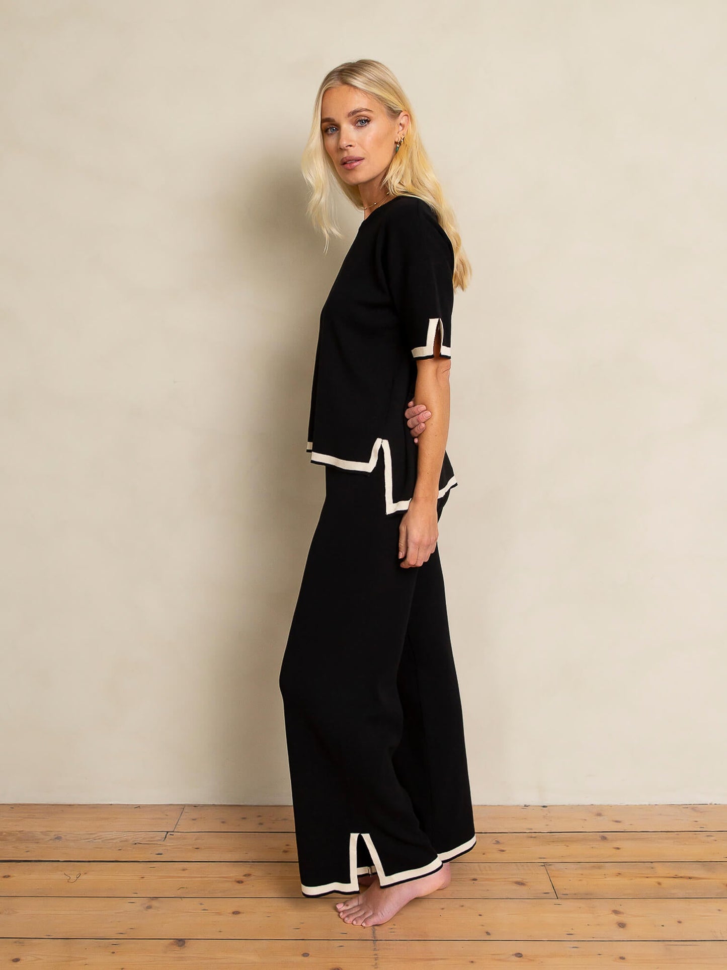 The Soft Wide Leg Loungewear Set - Plush Underwear