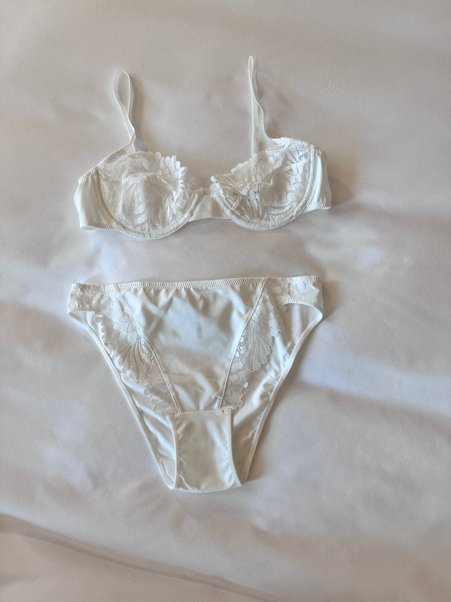 The Luxe Leaf Briefs Set in White – Plush Underwear